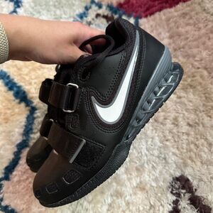 Nike Romaleos 2 Weightlifting Shoes Size 4.5 or Women’s 6